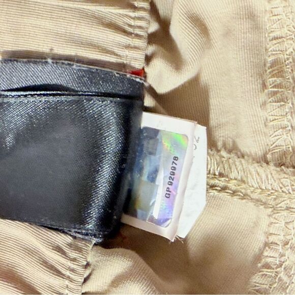 The North Face size M Tan convertible Cargo Pants for Outdoor Adventures - Picture 12 of 14